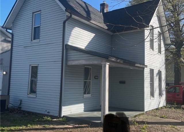 Property at 136 W 7th St, Dover, OH 44622, 2 beds, 1.5 baths