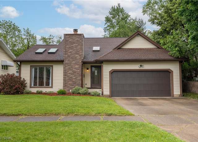 Property at 127 Wayne Ave, Akron, OH 44301, 3 beds, 2.5 baths