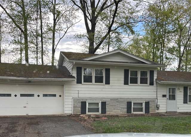 Property at 3913 Claridge Dr, Youngstown, OH 44511, 3 beds, 1.5 baths
