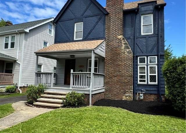 Property at 351 E 197th St, Euclid, OH 44119, 4 beds, 1.5 baths