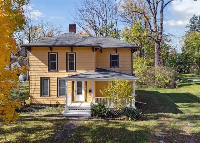 Property at 34 N Park St, Oberlin, OH 44074, 4 beds, 2 baths