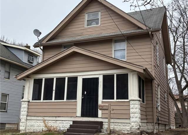Property at 567 Garry Rd, Akron, OH 44305, 5 beds, 2 baths