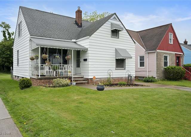 Property at 5125 Arch St, Maple Heights, OH 44137, 3 beds, 1 bath