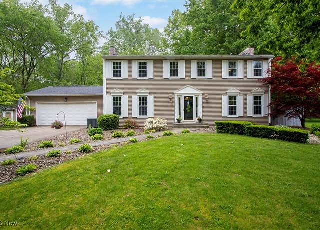 Property at 841 Debby Ln W, Mansfield, OH 44906, 4 beds, 2.5 baths