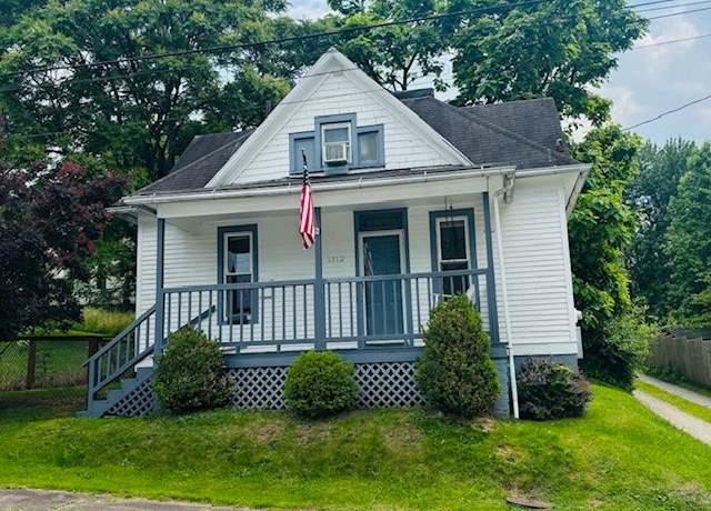 Property at 1112 Charles St, Parkersburg, WV 26101, 2 beds, 1.5 baths