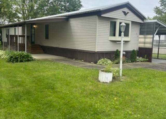 Property at 214 Hickory Cir, Elyria, OH 44035, 2 beds, 1 bath