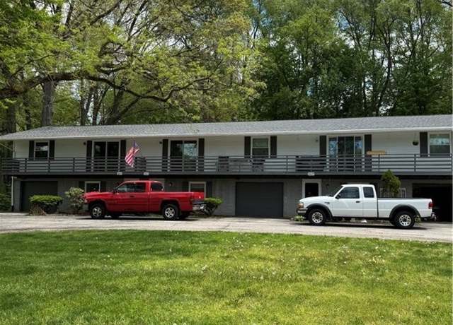 Property at 3019 N Turkeyfoot Rd, Akron, OH 44319, 6 beds, 3 baths