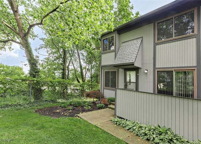 Property at 34939 N Turtle Trl Unit D, Willoughby, OH 44094, 2 beds, 2.5 baths
