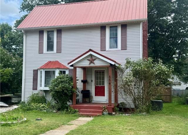 Property at 554 Sandusky St, Conneaut, OH 44030, 2 beds, 1 bath
