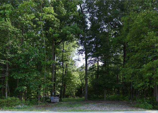 Property at 2137 Pritchard Ohltown Rd SW, Jackson Twp, OH 44481