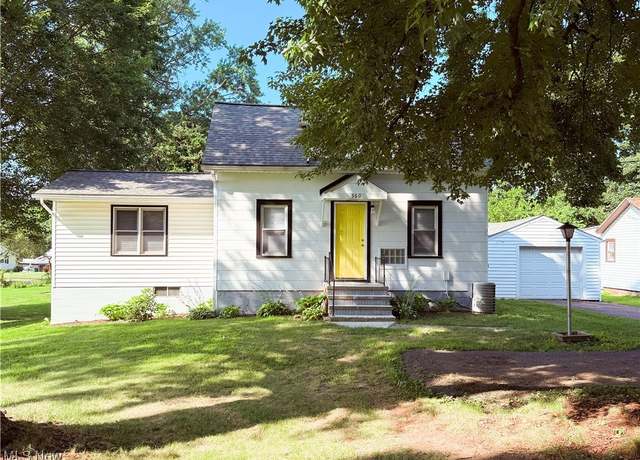 Property at 560 E State St, Barberton, OH 44203, 3 beds, 1 bath