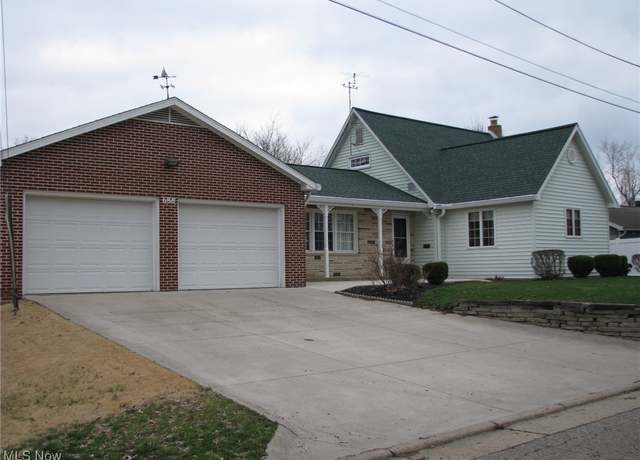 Property at 688 Forlow St, Millersburg, OH 44654, 3 beds, 2 baths