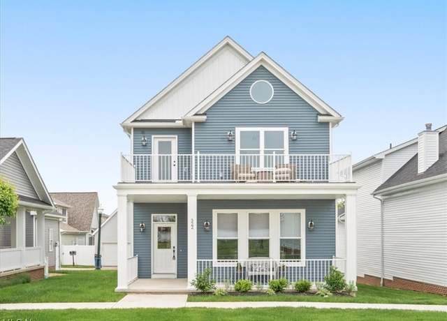 Property at 322 Bascule Dr, Lorain, OH 44052, 3 beds, 2.5 baths