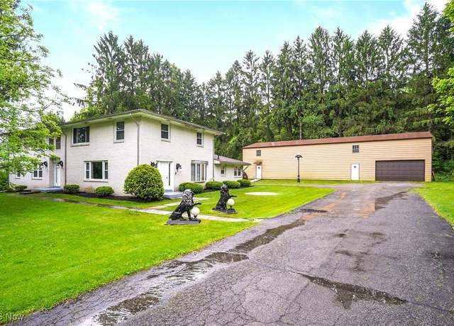 Property at 7182 Stewart Sharon Rd, Hubbard, OH 44425, 7 beds, 4.5 baths