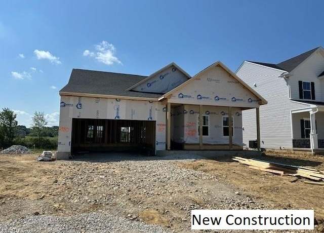 Property at 2980 Mcintosh Dr NE, Louisville, OH 44641, 4 beds, 2 baths