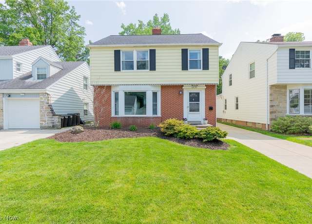 Property at 4430 Groveland Rd, University Heights, OH 44118, 3 beds, 1.5 baths
