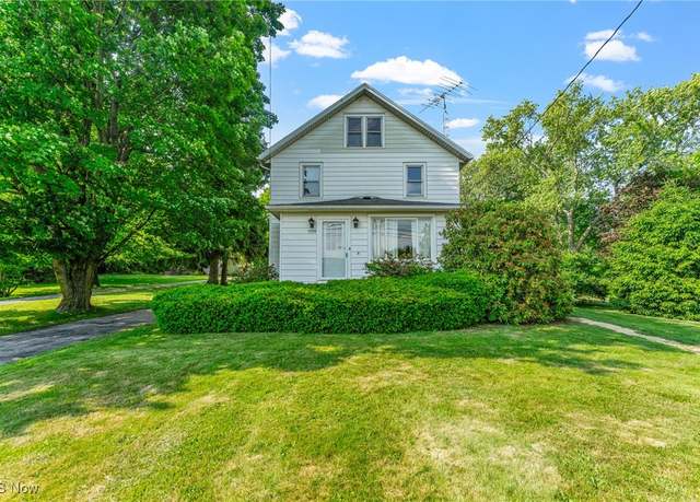 Property at 1372 West State St, Salem, OH 44460, 3 beds, 1.5 baths