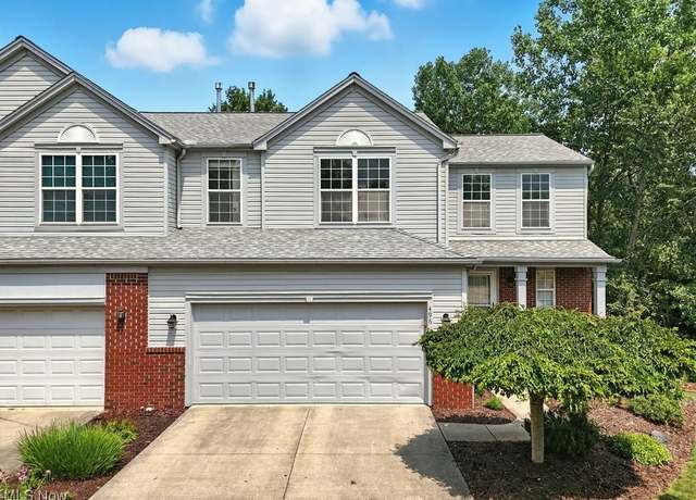 Property at 496 Canterbury Ln, Northfield, OH 44067, 4 beds, 2.5 baths
