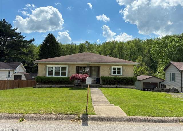 Property at 260 Miller Ave, Weirton, WV 26062, 3 beds, 2.5 baths