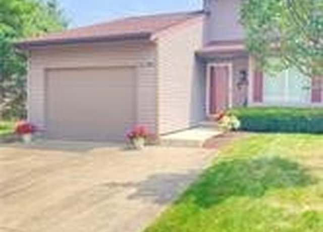 Property at 7355 West Blvd, Youngstown, OH 44512, 2 beds, 2.5 baths