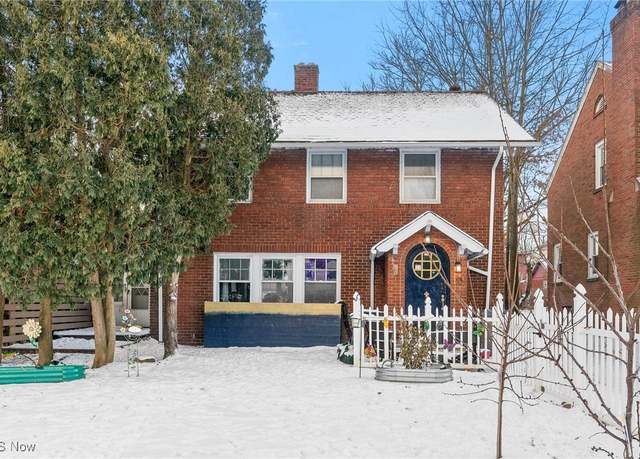 Property at 211 Outlook Ave, Youngstown, OH 44504, 3 beds, 1 bath