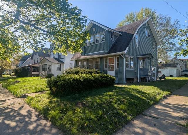 Property at 126 E Mapledale Ave, Akron, OH 44301, 3 beds, 2.5 baths