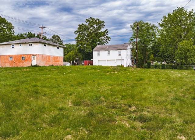 Property at 1005 Greene St, Marietta, OH 45750