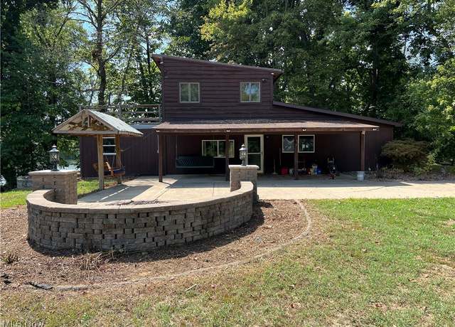 Property at 1 Murray Dr, Parkersburg, WV 26101, 2 beds, 1 bath