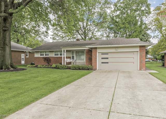Property at 872 Stanwell Dr, Highland Heights, OH 44143, 5 beds, 2.5 baths