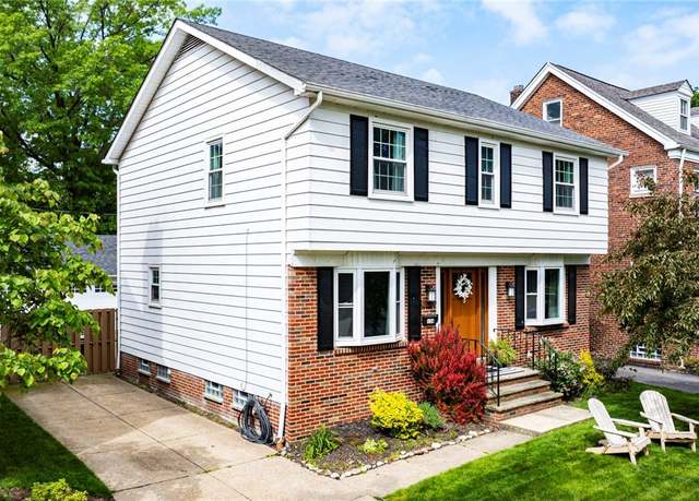 Property at 134 E 197th St, Euclid, OH 44119, 4 beds, 2.5 baths