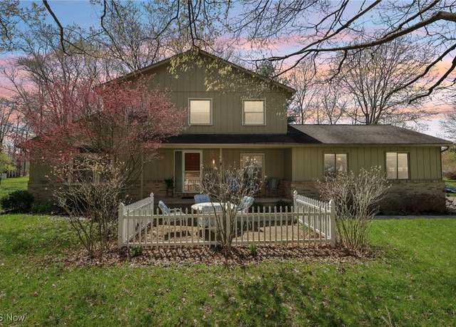 Property at 1684 Barlow Rd, Hudson, OH 44236, 3 beds, 2.5 baths