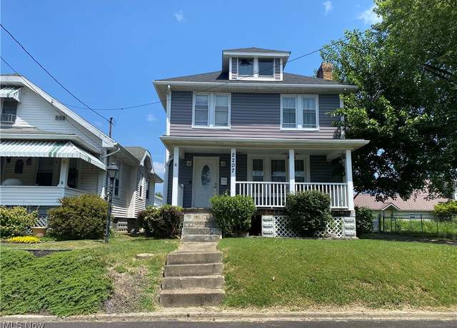 Property at 2207 17th St, Parkersburg, WV 26101, 3 beds, 1 bath