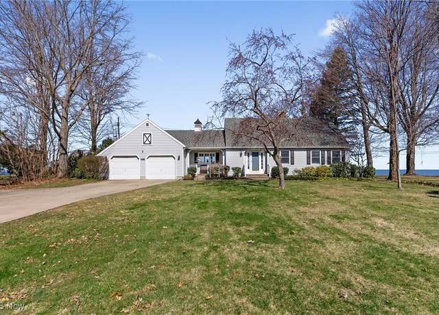 Property at 1122 Lake Rd, Conneaut, OH 44030, 3 beds, 3 baths