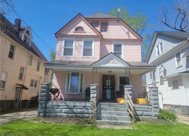Property at 828 E 95th St, Cleveland, OH 44108, 4 beds, 1 bath