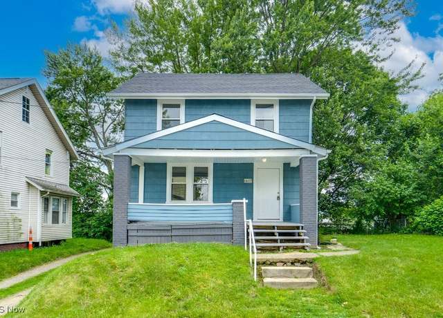 Property at 1617 Royal Ave NE, Canton, OH 44705, 3 beds, 1 bath