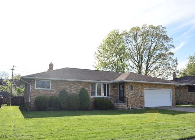 Property at 7020 Arcadia Dr, Cleveland, OH 44129, 3 beds, 1.5 baths