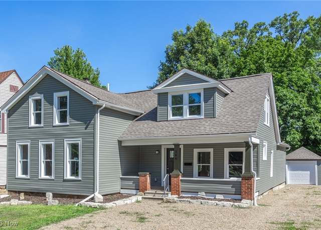 Property at 146 E College St, Oberlin, OH 44074, 3 beds, 2.5 baths