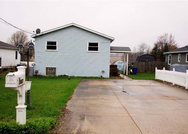 Property at 1487 Whittlesey Ave, Atwater, OH 44201, 4 beds, 2 baths