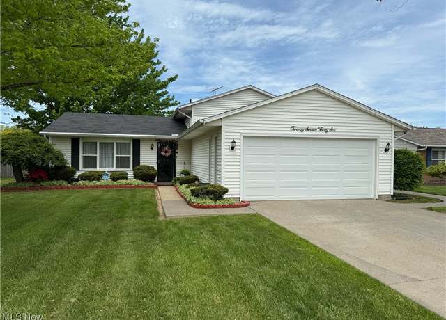 Property at 2736 Rita Dr, Lorain, OH 44053, 3 beds, 2 baths