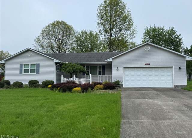 Property at 5240 Sabrina Ln, Warren, OH 44483, 3 beds, 2 baths