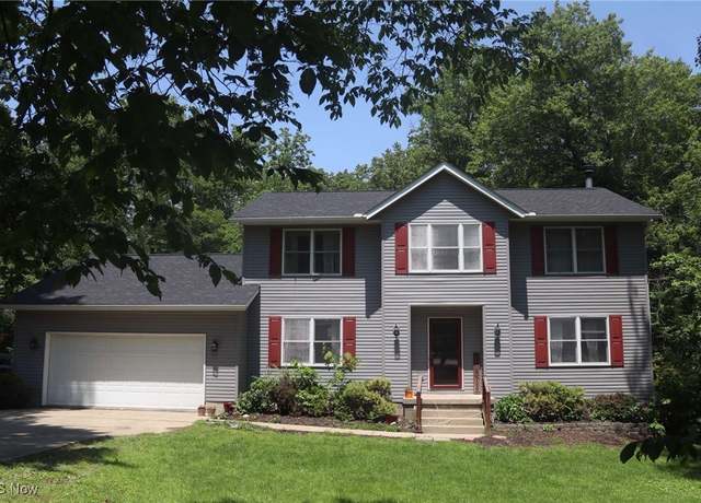 Property at 310 Trappers Hollow Rd, Zanesville, OH 43701, 4 beds, 2.5 baths