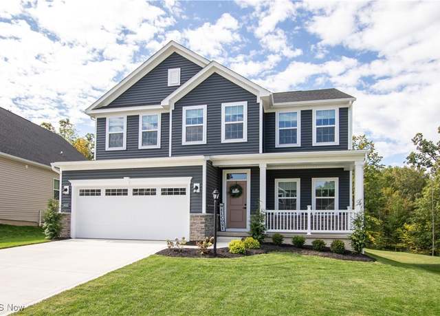 Property at 6035 Woodland Bend Dr, North Royalton, OH 44133, 3 beds, 3.5 baths