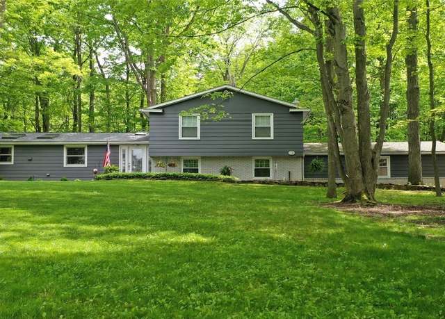 Property at 431 Somerset Dr, Chagrin Falls, OH 44022, 3 beds, 2 baths