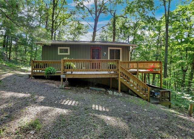 Property at 11140 Andrus Dr, Glouster, OH 45732, 3 beds, 1 bath