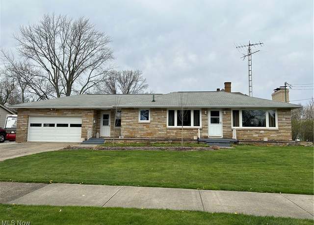 Property at 965 Parkside Dr, Alliance, OH 44601, 2 beds, 1 bath