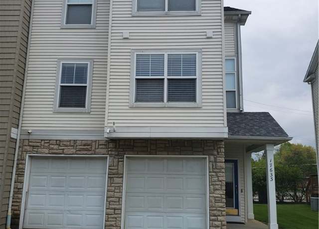 Property at 17633 Wildwood Ln #311, Cleveland, OH 44119, 3 beds, 2.5 baths