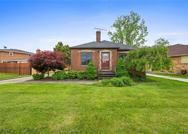 Property at 7801 Manorford Dr, Parma, OH 44129, 2 beds, 1 bath