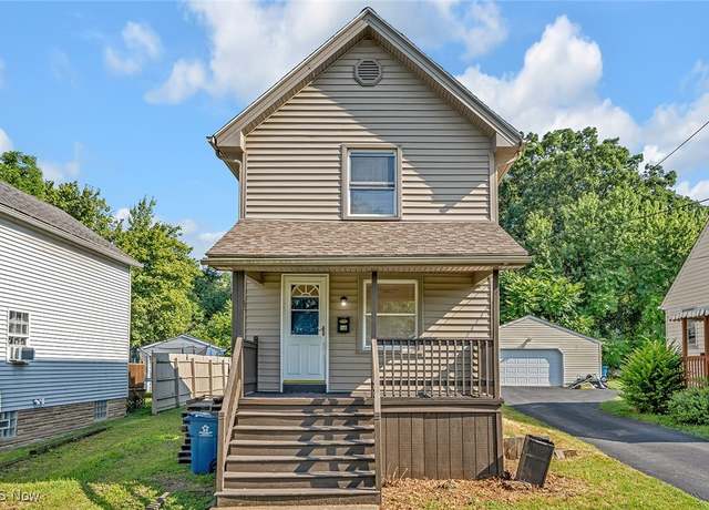 Property at 322 Ohio Ave, Girard, OH 44420, 2 beds, 1 bath