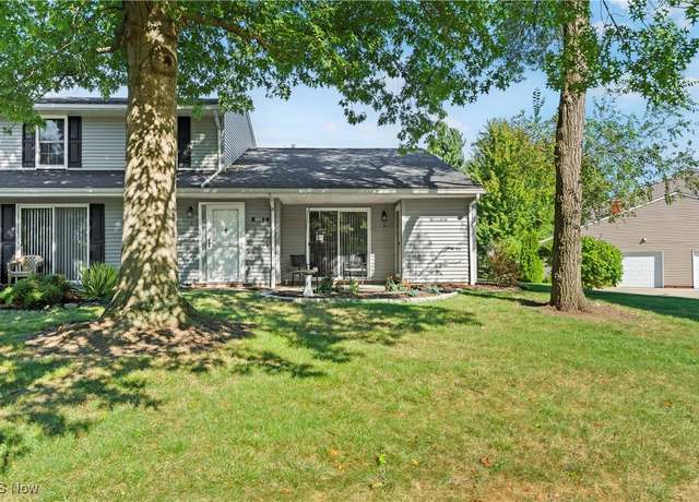 Property at 4910 Independence Cir Unit D, Stow, OH 44224, 2 beds, 1 bath