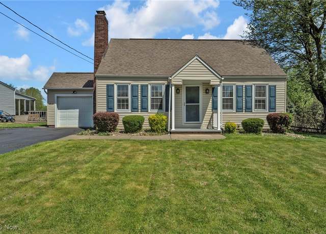 Property at 4529 15th St NW, Canton, OH 44708, 4 beds, 2 baths